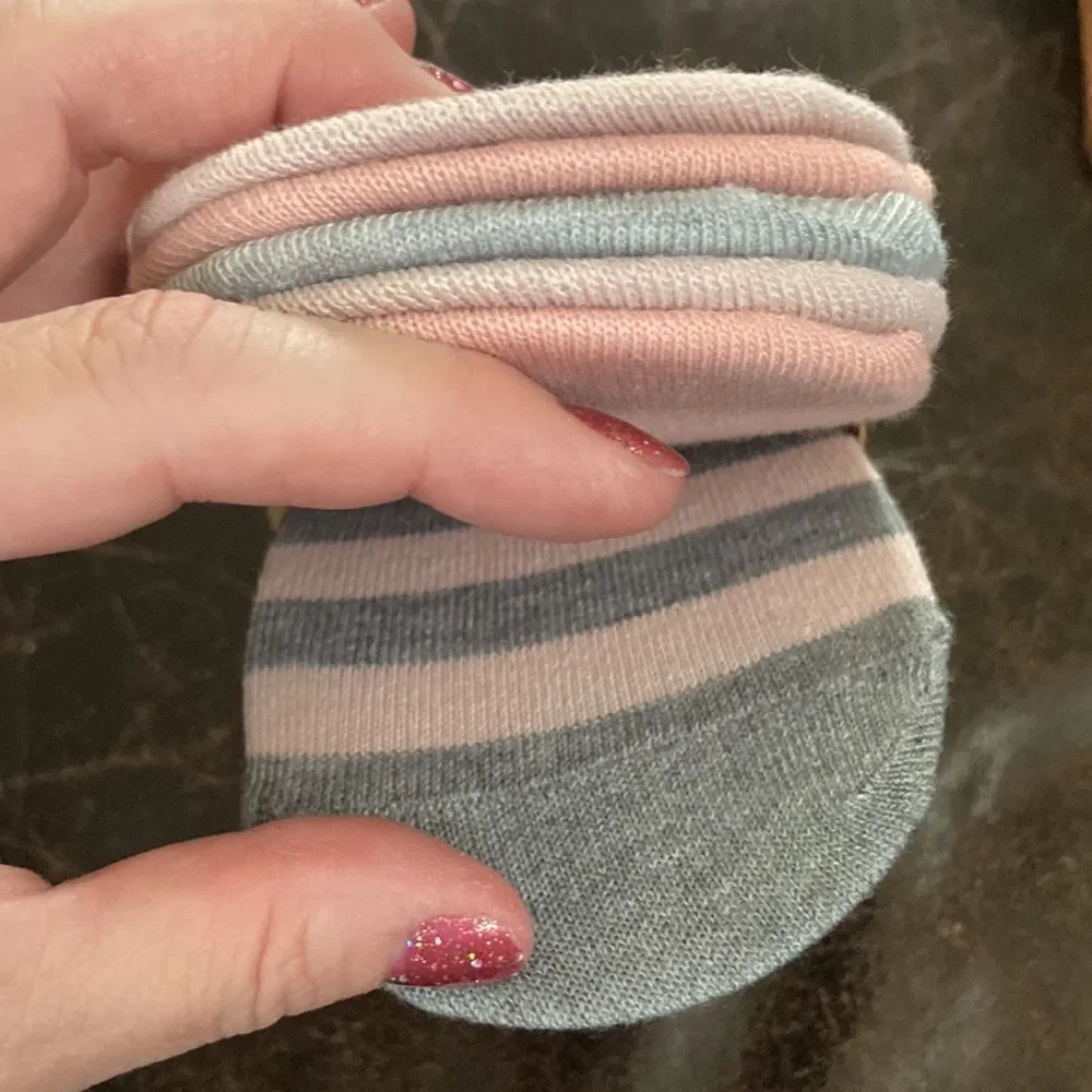 Rae Dunn 6 Pack liner socks